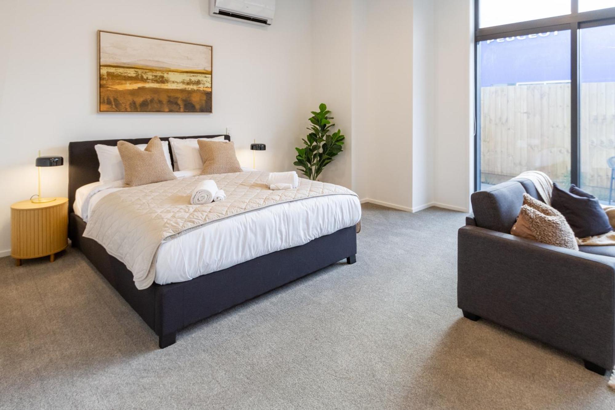 Single Level Studio, Cbd Escape: King Bed Christchurch Exterior photo
